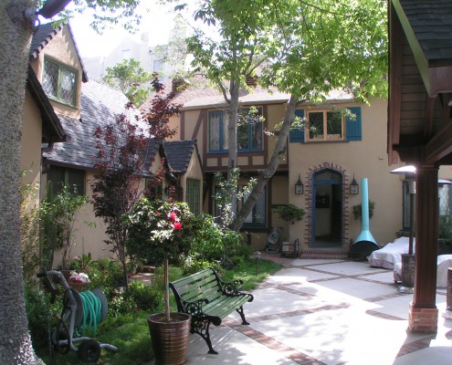 Larrabee Cottages - West Hollywood, CA